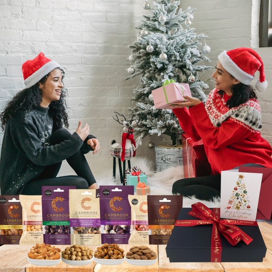 Christmas Sweet Nut Hamper Gift – Caramelised & Chocolate Snack Box with Festive Card – Salted Caramel Hazelnuts, Dark Chocolate Cranberries & More – Gourmet Food Gift for Men & Women